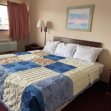 Regency Inn Fern Park Bagian luar foto
