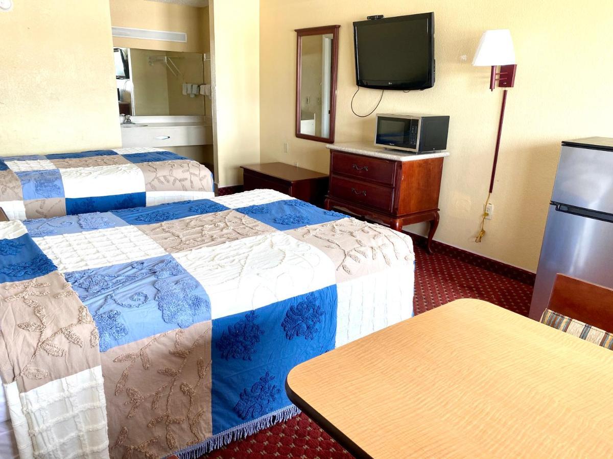 Regency Inn Fern Park Bagian luar foto